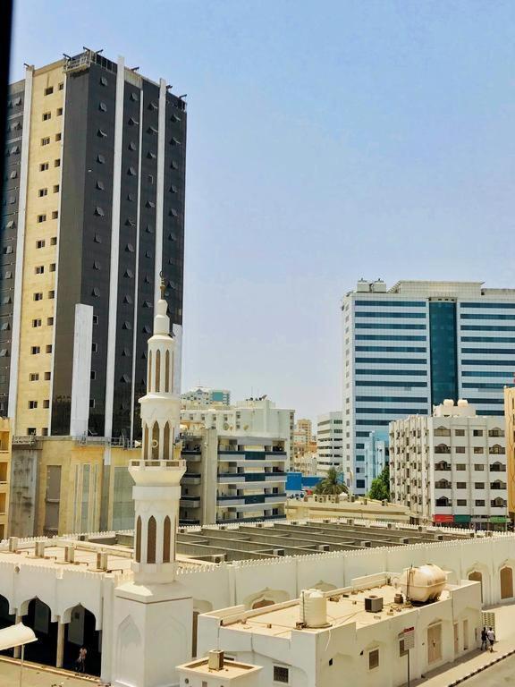 Pan Emirates Hotel Apartments Sharjah Esterno foto